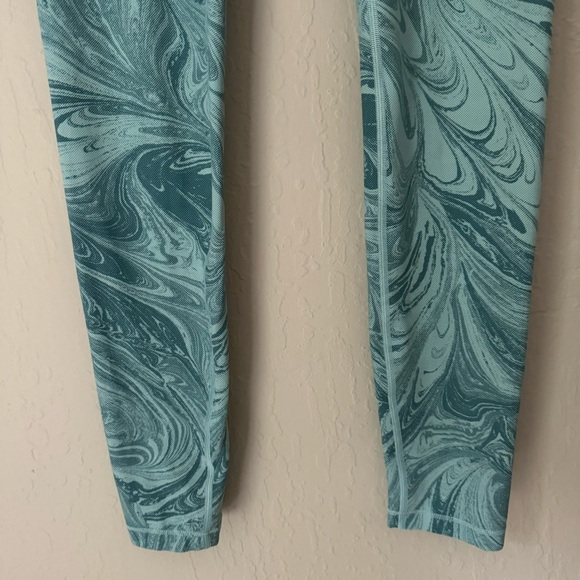 ATHLETA GIRL XL High Waist Printed Chit Chat Legging Tight Style# 982647-14 - Picture 10 of 13